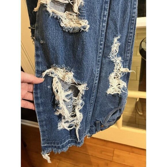 UPCYCLED Wrangler Distressed Wide Leg Jeans Sz 26” Q - Picture 5 of 9
